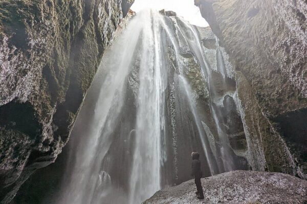 Explore the Waterfalls of the South Coast - Image 2