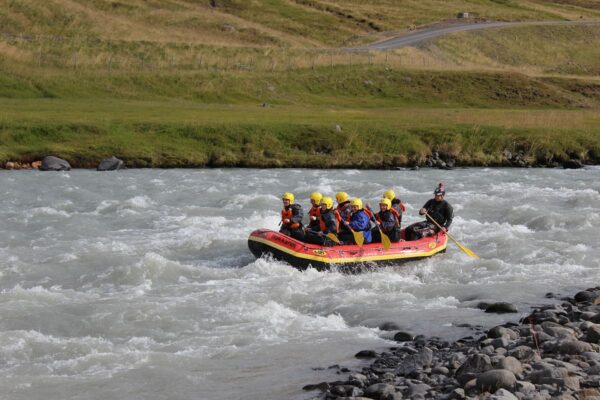 Family River rafting - Image 10