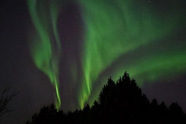 Northern lights hunt in a Super Jeep - Image 7