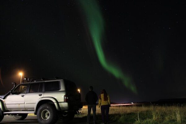 Northern lights hunt in a Super Jeep - Image 4