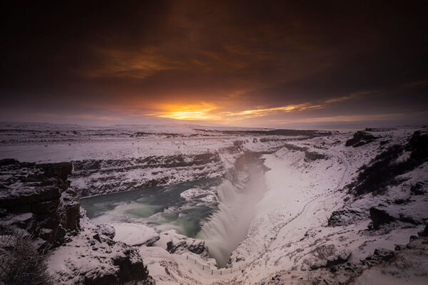 6 Day Around Iceland Winter Minibus Tour - Image 9