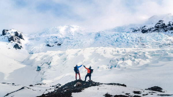 6 Day Around Iceland Winter Minibus Tour - Image 7
